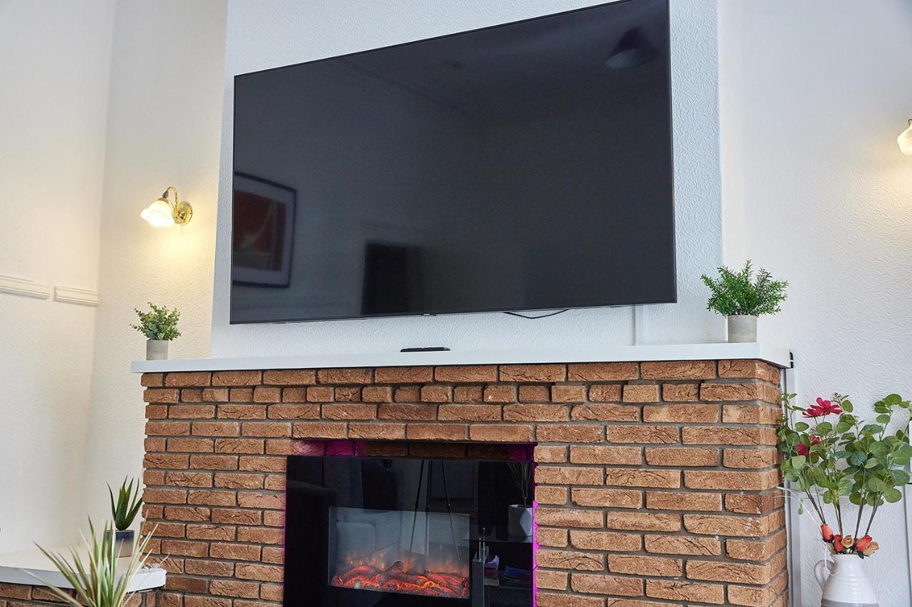 Pleasure Holiday Apartments Блекпул Екстериор снимка