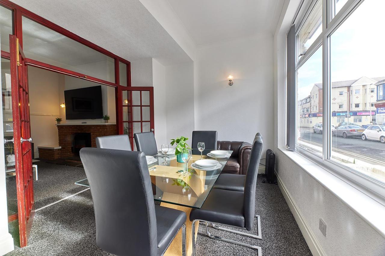 Pleasure Holiday Apartments Блекпул Екстериор снимка